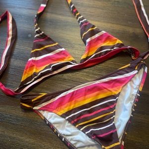 *VINTAGE*  Early 2000s Two piece Swimsuit (S/M)